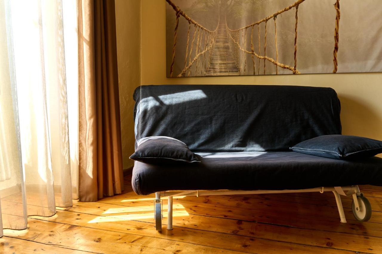 Al Cavour 34 Bed and Breakfast Trento Exteriör bild