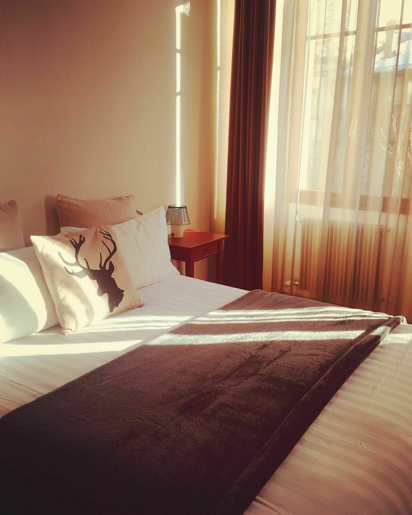 Al Cavour 34 Bed and Breakfast Trento Exteriör bild