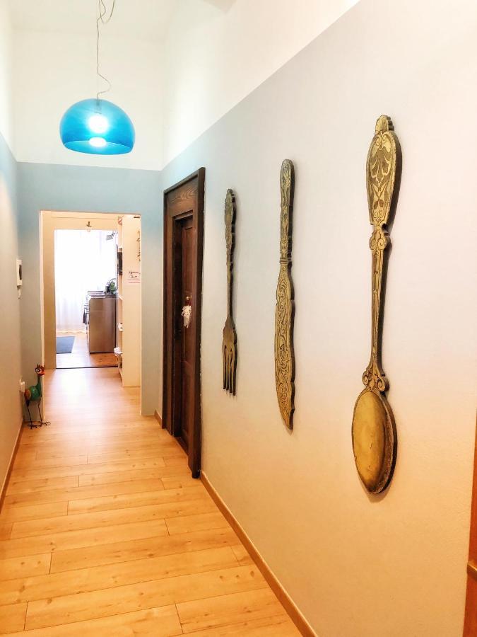 Al Cavour 34 Bed and Breakfast Trento Exteriör bild